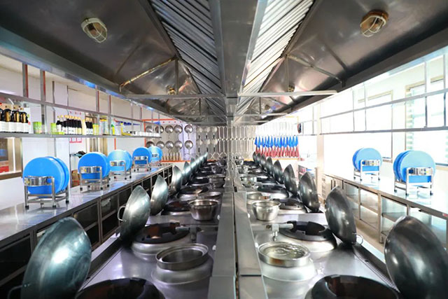 走进临沂新东方，真材“食”料教学，纯实操，靠谱！