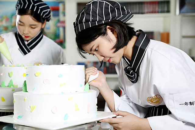 临沂新东方“不注水”的课堂，让你学到真本事！