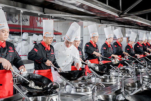 未成年能学厨师吗，年纪小学厨师有限制吗