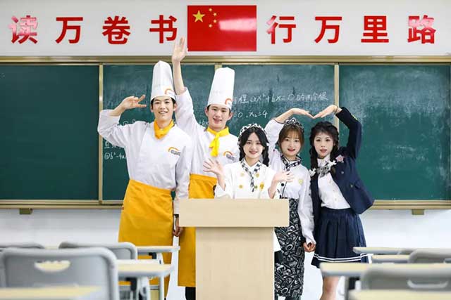 高考倒计时3天！成绩不好考不上大学？别慌！学技能成就精彩人生！