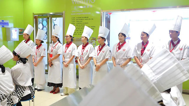 【春招】春招和秋招有什么区别？临沂新东方烹饪学校2026年春招的优势是什么？