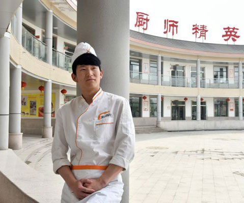 【新生故事】荆钰森：高中辍学选择学厨，让迷茫转化为动力！