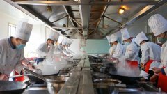 春季班火热抢报中，哪些人适合报读临沂新东方？